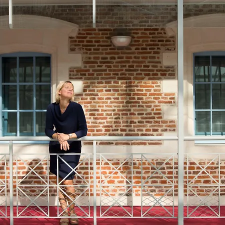 얼라이언스 - 코뱅 데 미님 호텔 4*