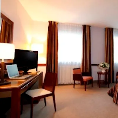 Alliance - Couvent Des Minimes ליל